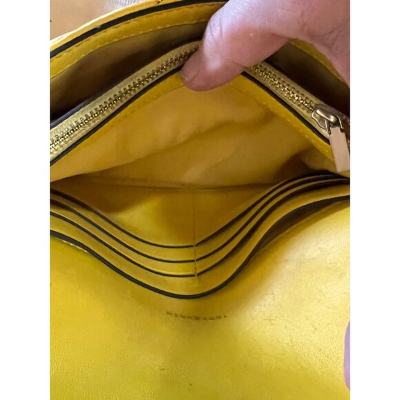 Authentic Tory Burch Yellow Quilted Leather Kira Crossbody - Picture 9 of 14